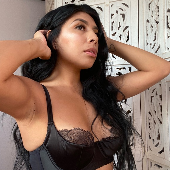 Meet your Posher, Evie - Picture 1 of 1